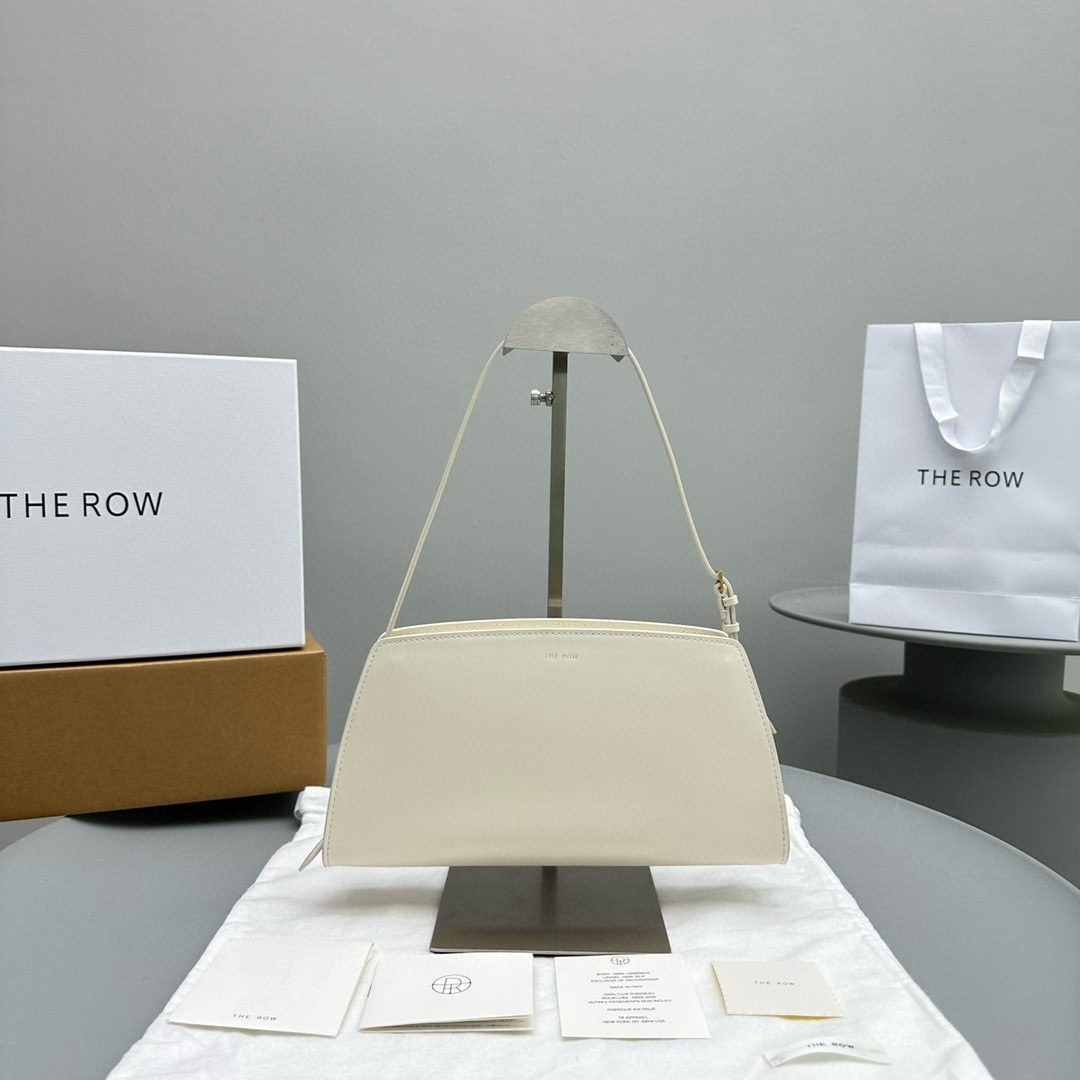 Calfskin_Dalia_Baguette_